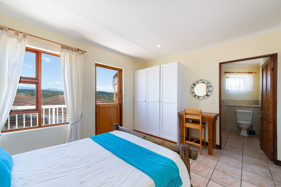 6 Bedroom Property for Sale in Cola Beach Western Cape